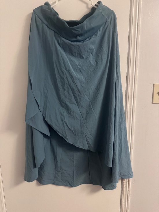 HALARA Dresses & Skirts - HALARA Blue XL Ruffle Skirt w/ shorts